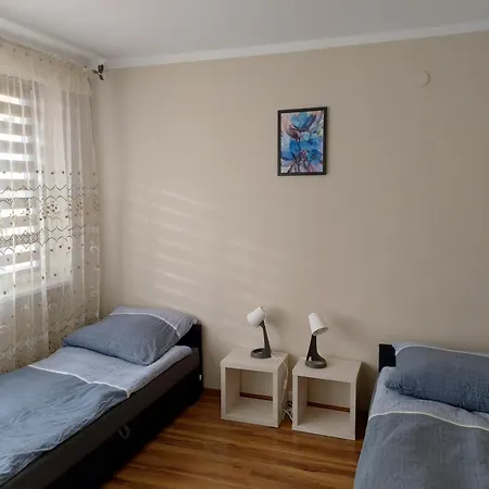 호스텔 Szczecinska