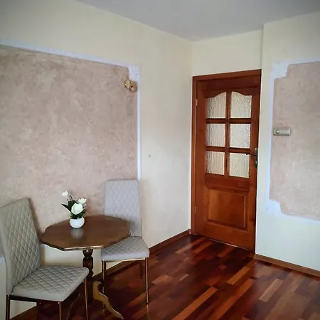 호스텔 Szczecinska *