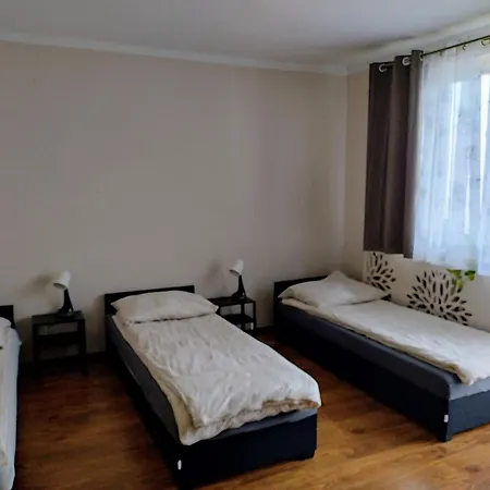 호스텔 Szczecinska *